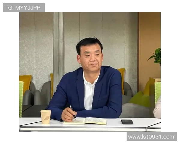 广州与北京排球队赛后复盘团队协作分析与经验总结